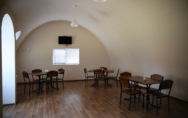 Atrium Hotel