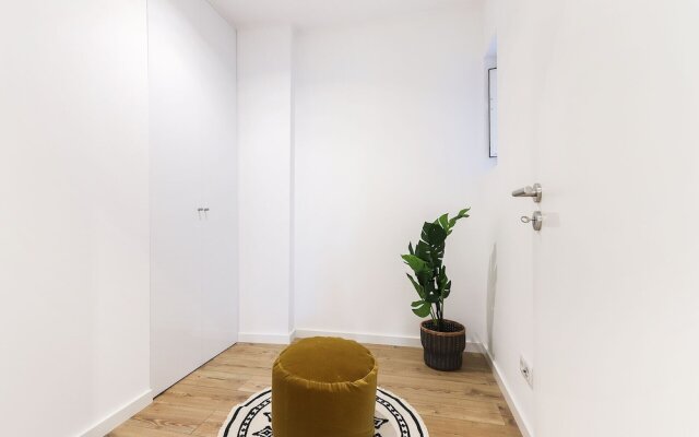 Alfama Elegant by Homing
