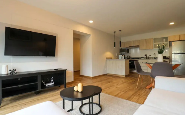 w Extraordinary 2BR w Balcony in Miraflores