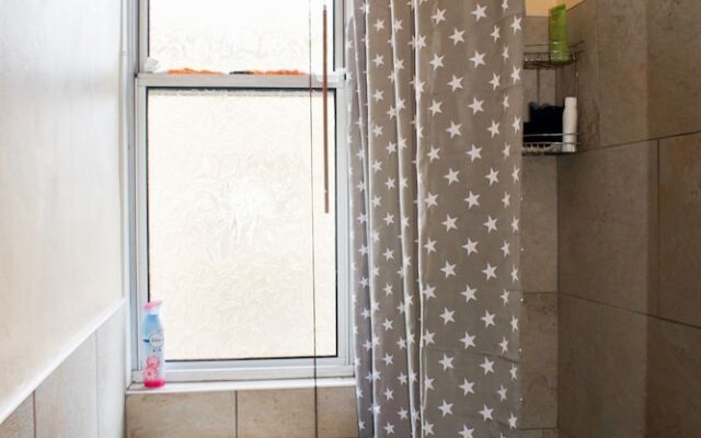 1 Bedroom Apartment Near Edinburgh City Centre