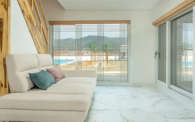 Gyeongju Poseokjeong Hanok Pool Villa