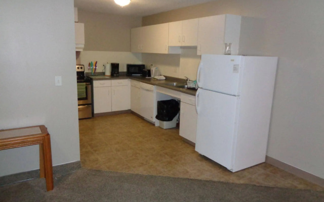 Riverview Suites