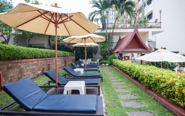 Triple Two Silom Boutique Hotel