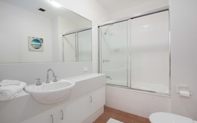Marlin Cove Resort, Private Apartment