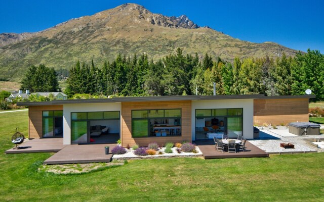 Luxury Shotover Retreat