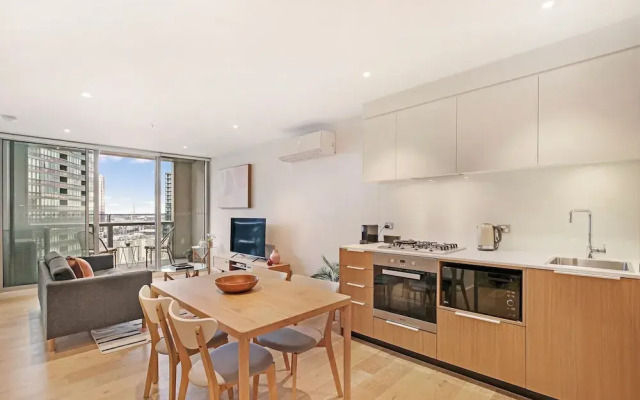 Astra Apartments - Docklands
