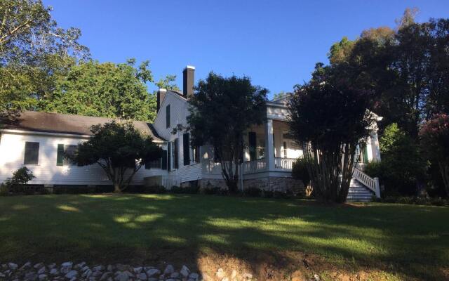 Collina Plantation Inn
