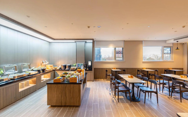 HanTing Hotel (Luoyang Yiyang)