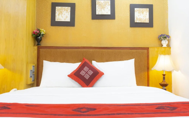 Moon Hotel