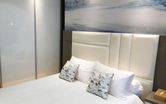 Gold Coast PIK Sea View Apartments by LongeSuites
