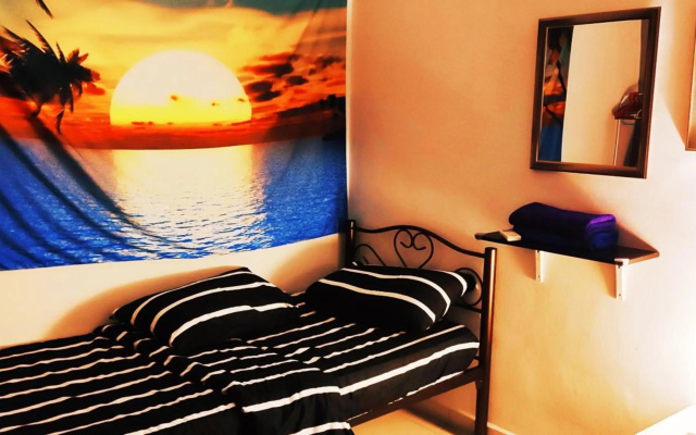 VINTAGE ALOR SETAR fully aircond wifi pool – Guest Rooms – Alor Setar