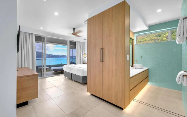 The Elite F208 by HamoRent on Hamilton Island