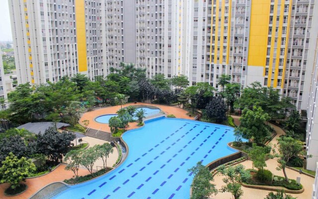 Nice And Comfy Studio At Springlake Summarecon Bekasi Apartment