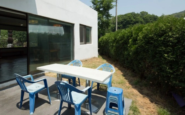 Anseong Songjiwon Pension