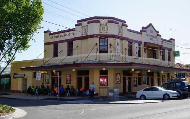 Sir Joseph Banks Hotel