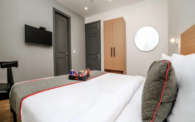 OYO Townhouse 080 Meera Bagh