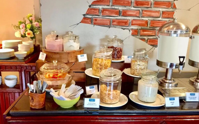 Centara Life Hotel Mae Sot