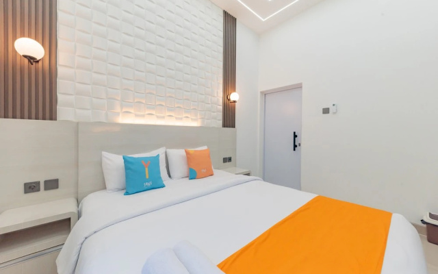Sans Hotel Sky Home Syariah Tegal – Guest Rooms – Tegal