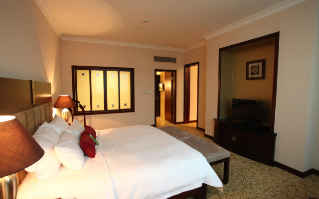Dong Fang Hotel Guangzhou