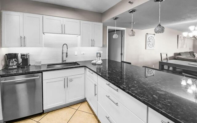 Mainsail Condominiums