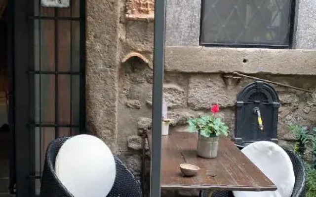 LAntico Loco Commodo