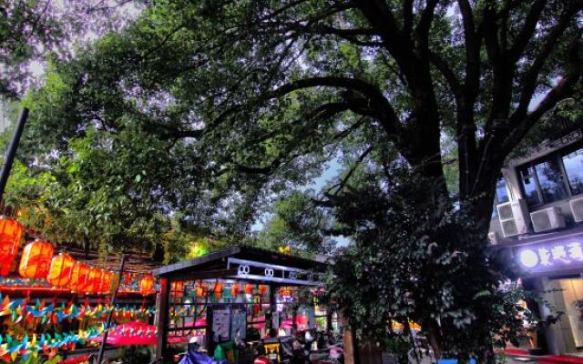 Qiyu Hotel (Shaoxing Caoqiao Straight Street)
