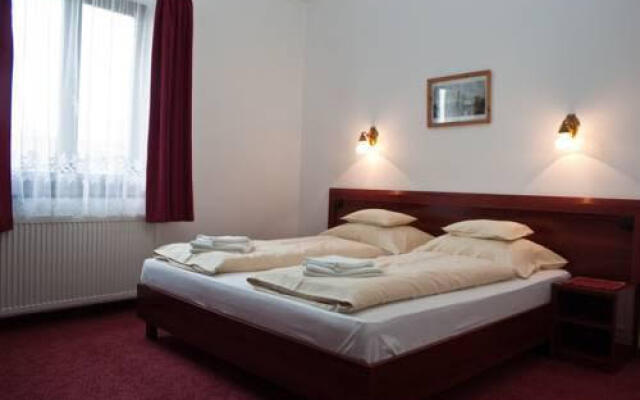 Adler Hotel