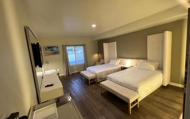 Aspire Inn & Suites Orange