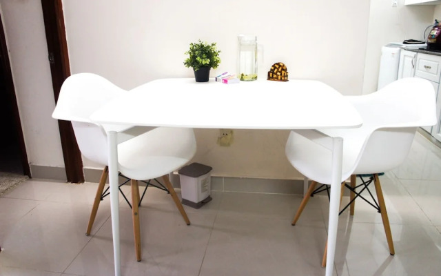 Sweet Apartment New and Shine