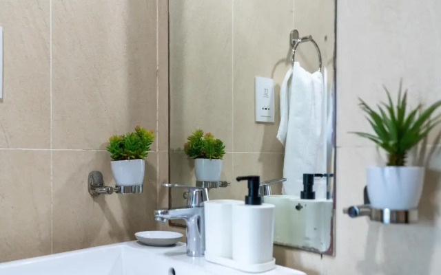 Whitesage - Gorgeous Apartment in JLT Near the Metro Station