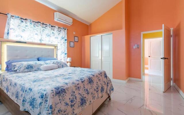 Cayman’s Luxury Estate VacayStay
