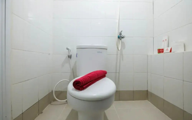 Comfy 2BR Bassura City Apartment Near Bassura Mall