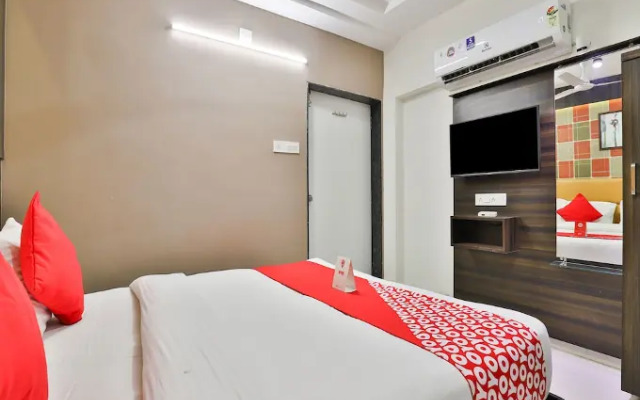 Ratna Palace Hotel