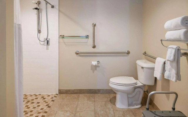 Country Inn & Suites by Radisson, Grandville-Grand Rapids West, MI