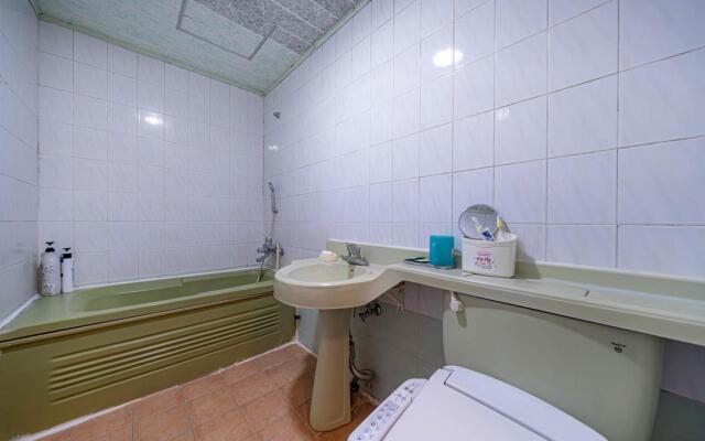 Dongrae Oncheon Hotel