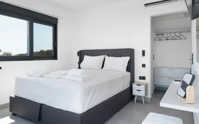Villa Andria With 5 Bedrooms and 5 Bathrooms