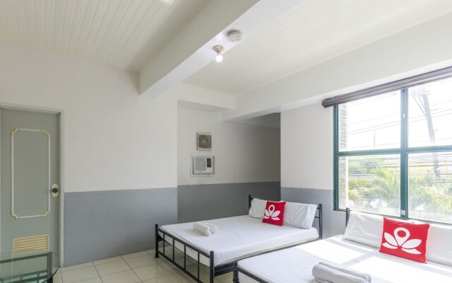 Green Ville Drive Inn by ZEN Rooms