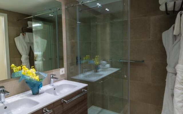 Aparthotel Esquirol