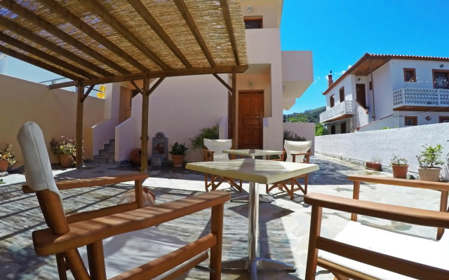 Tarsanas Apartments
