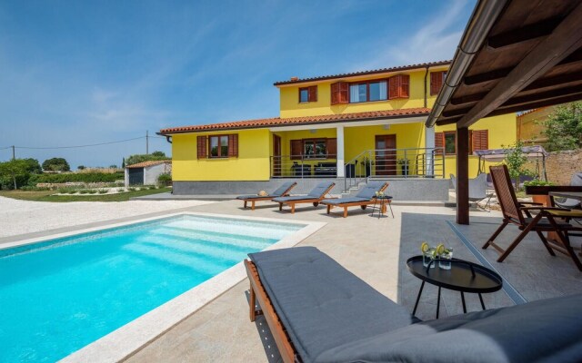 Awesome Home in Galizana With Wifi and 3 Bedrooms
