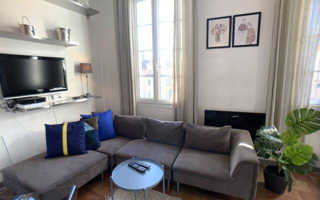 HomePlaceStay Saint Sauveur Parking Free