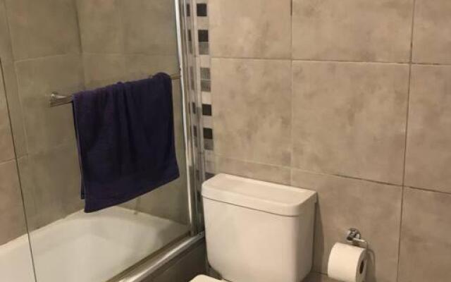Hermoso departamento 2 amb.Zona pinos de anchorena