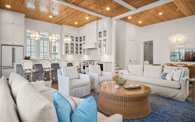 The Sandy Pearl 125 STA