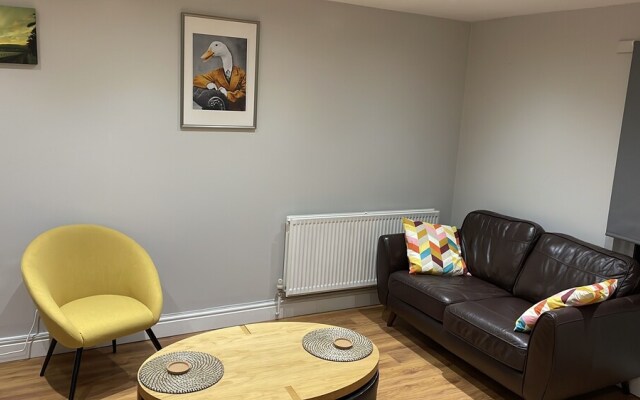 Immaculate 2-bed Apartment in London