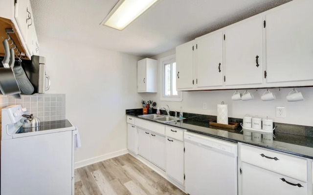 Cleveland Home w/ Fenced Yard ~ 10 Mi to Downtown!