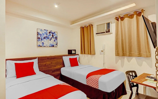 OYO 232 Premium Nest Nano Suites Fort Vaccinated Staff