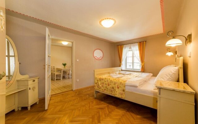 Apartments  Kajovska 63
