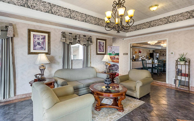 Quality Inn Near Lake Marble Falls