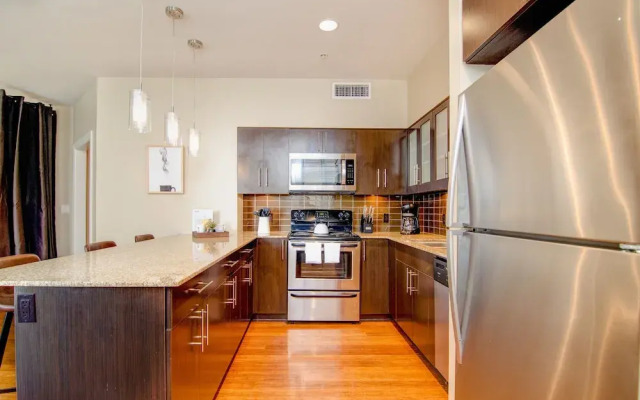 Abode Memphis - Downtown Madison Ave