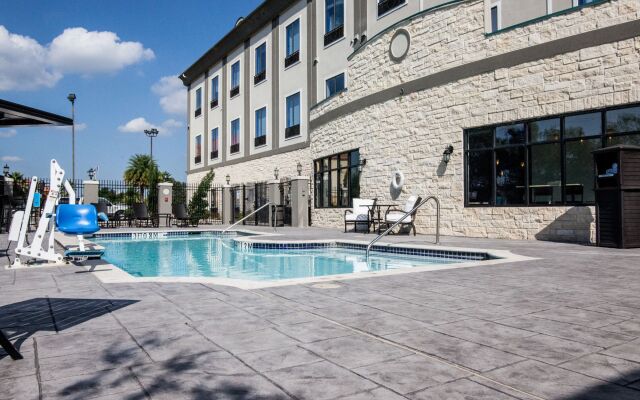 Holiday Inn Express Hotel & Suites Houston-Alvin by IHG